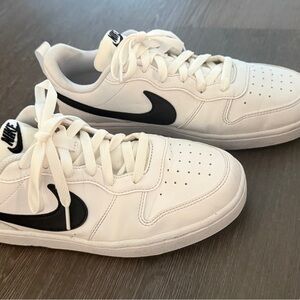 Nike Court Borough Mid 2